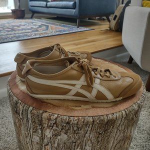 Onitsuka Tiger Mexico 66 by Asics (Bruce Lee style). Men's size 12 (46.5).